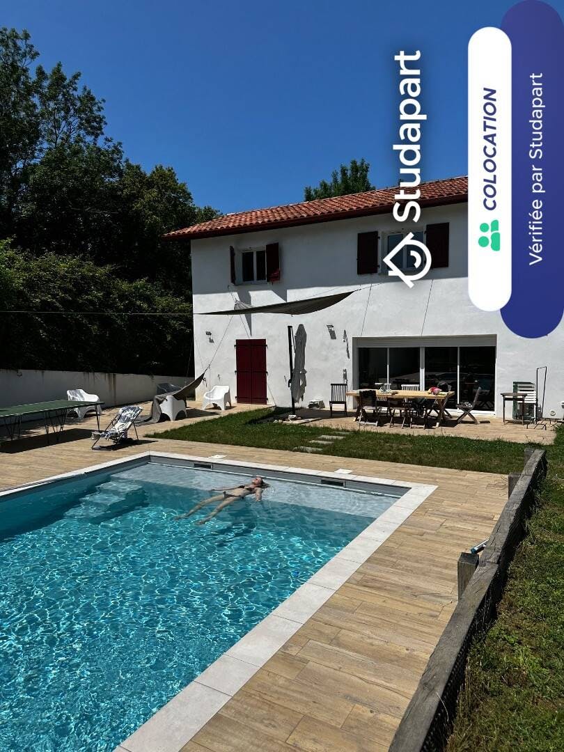 Private room for rent for €550 per month in Arbonne, Chemin Larreburua