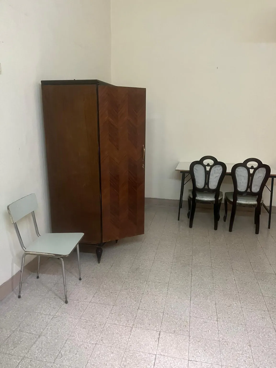 Private room in Piazza Dante, Naples (1656917) ROOM 3