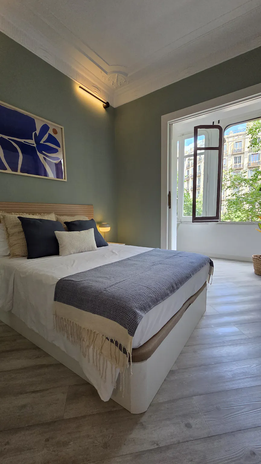 Carrer de Mallorca, Barcelona preview