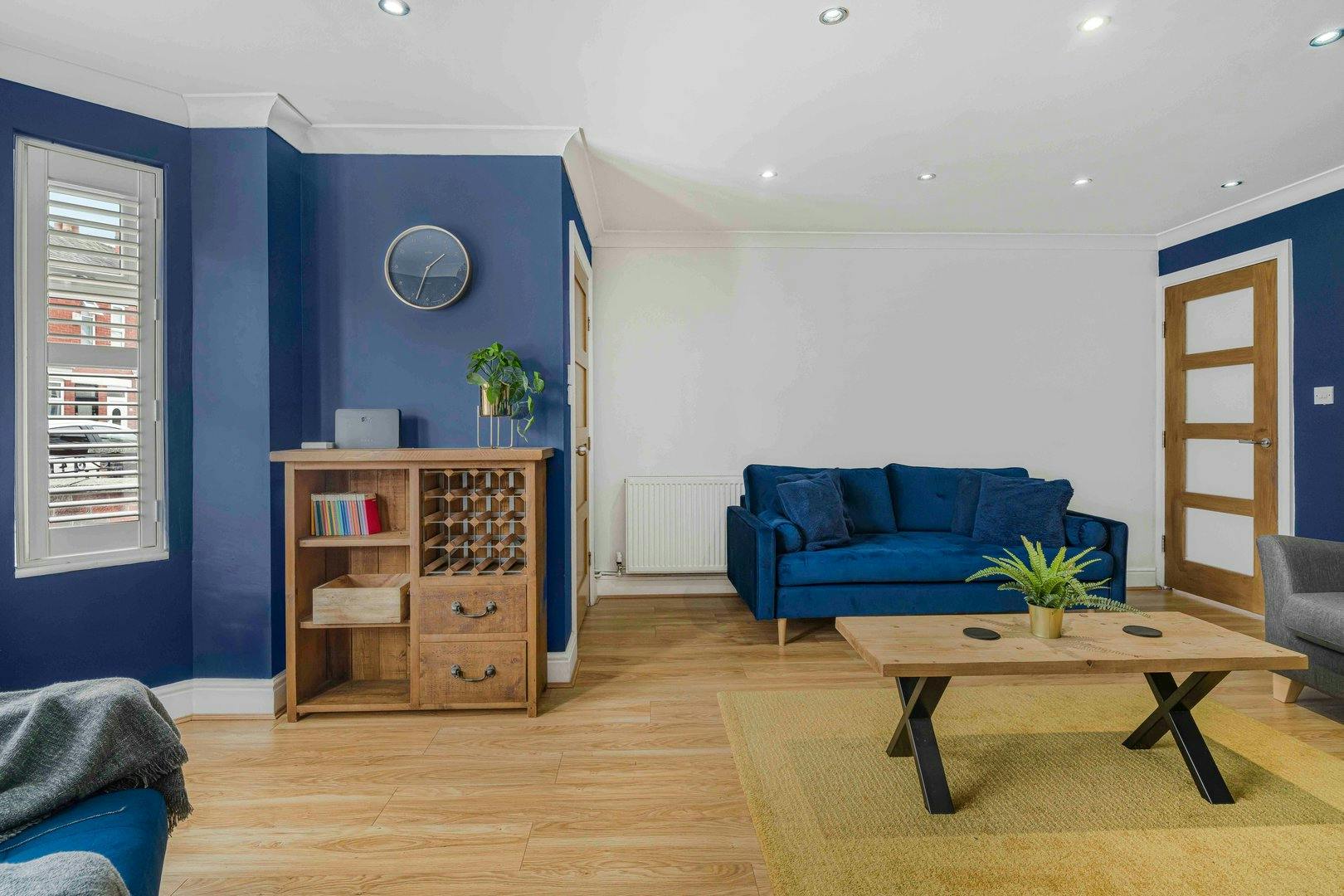 Apartment for rent for £2,500 per month in Stretford, Wilson Street