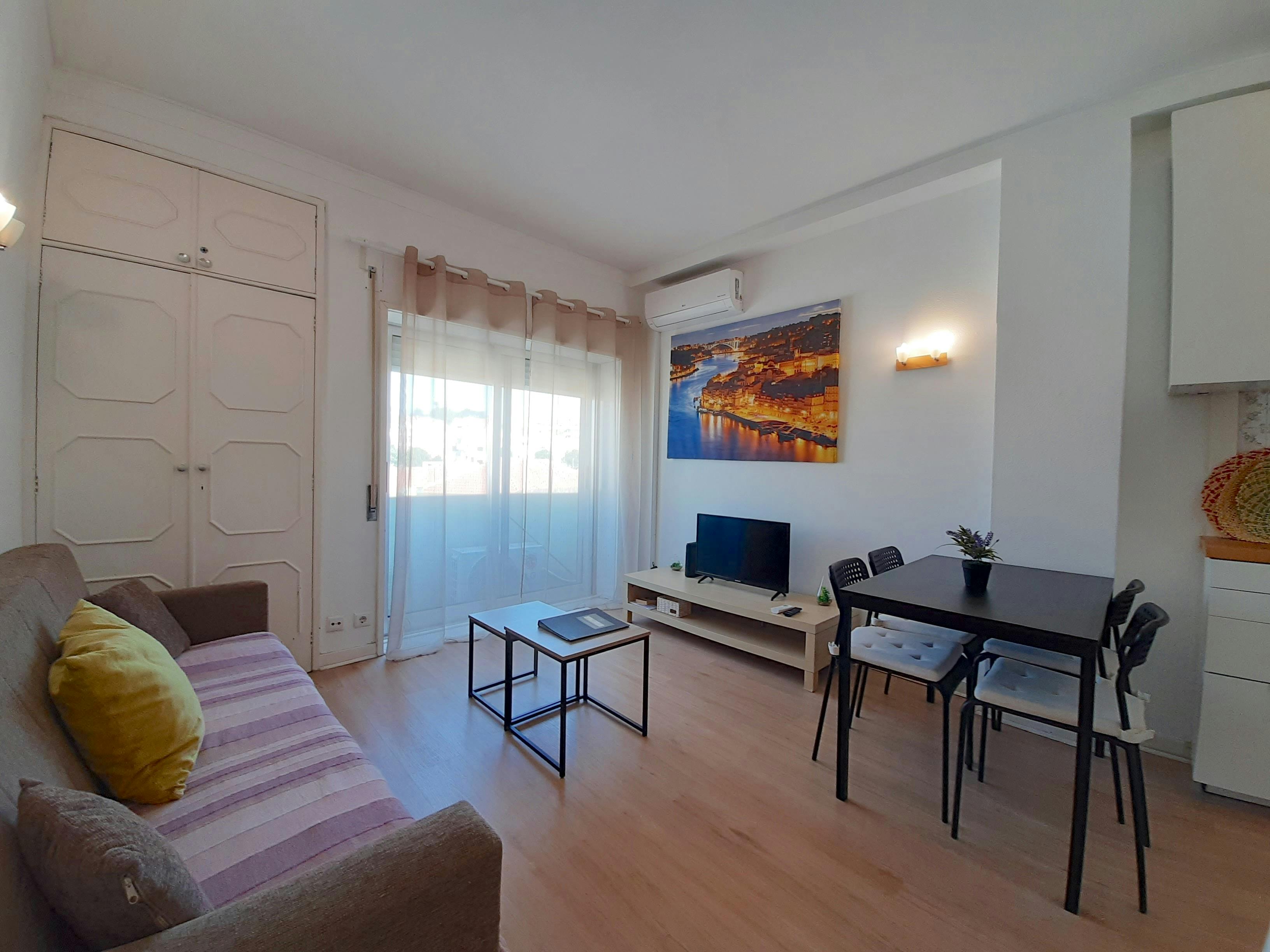 Apartamento para alugar por € 1.200 por mês em Porto, Rua de Alexandre Herculano