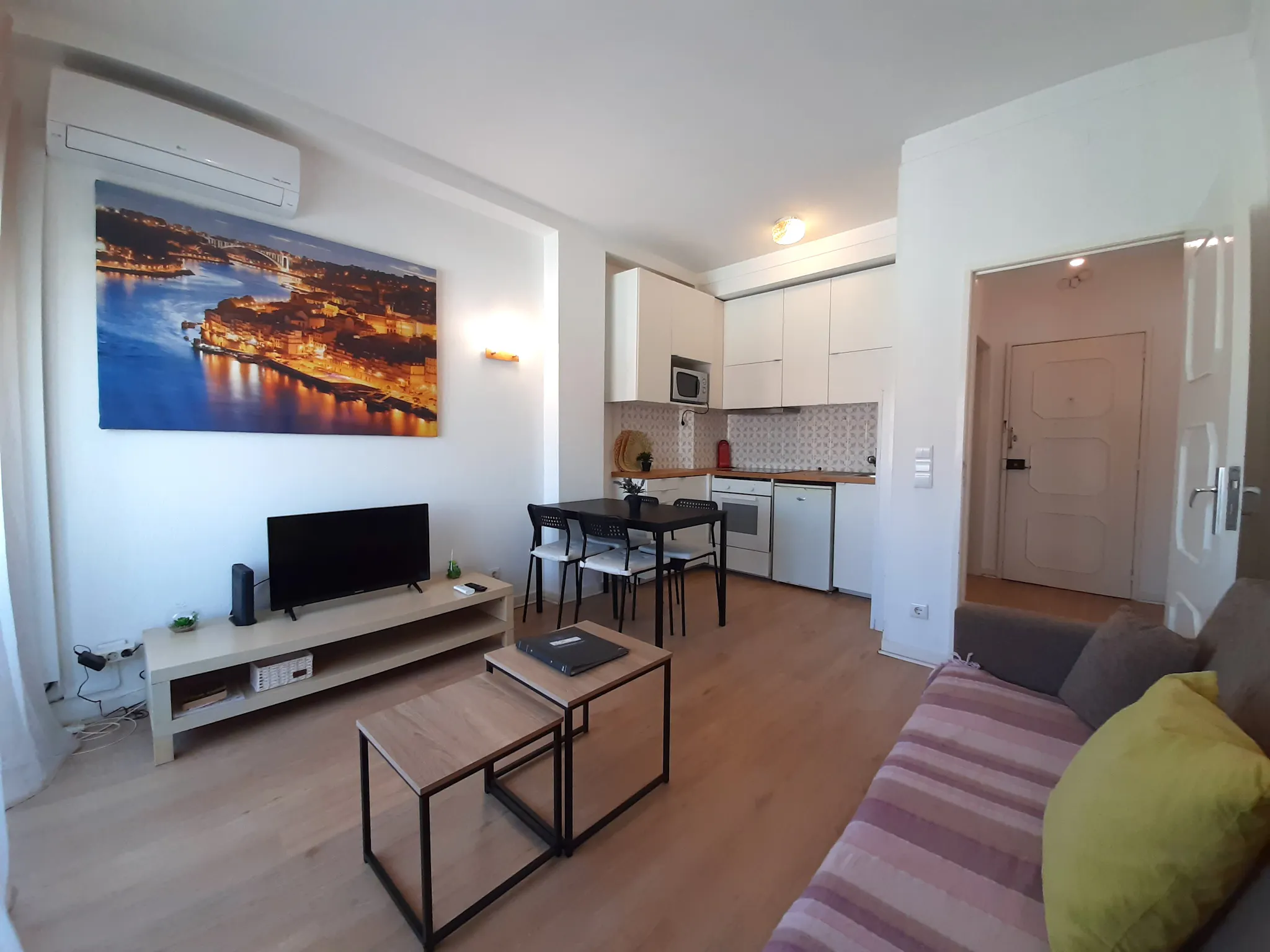 1-Bedroom Apartment in Rua de Alexandre Herculano, Porto (1657138) ROOM 2