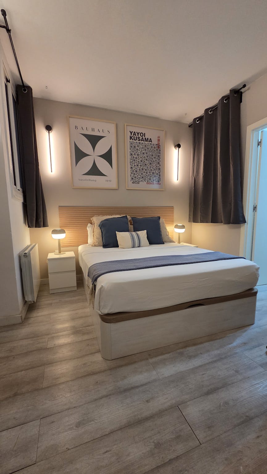 Carrer de Mallorca, Barcelona preview