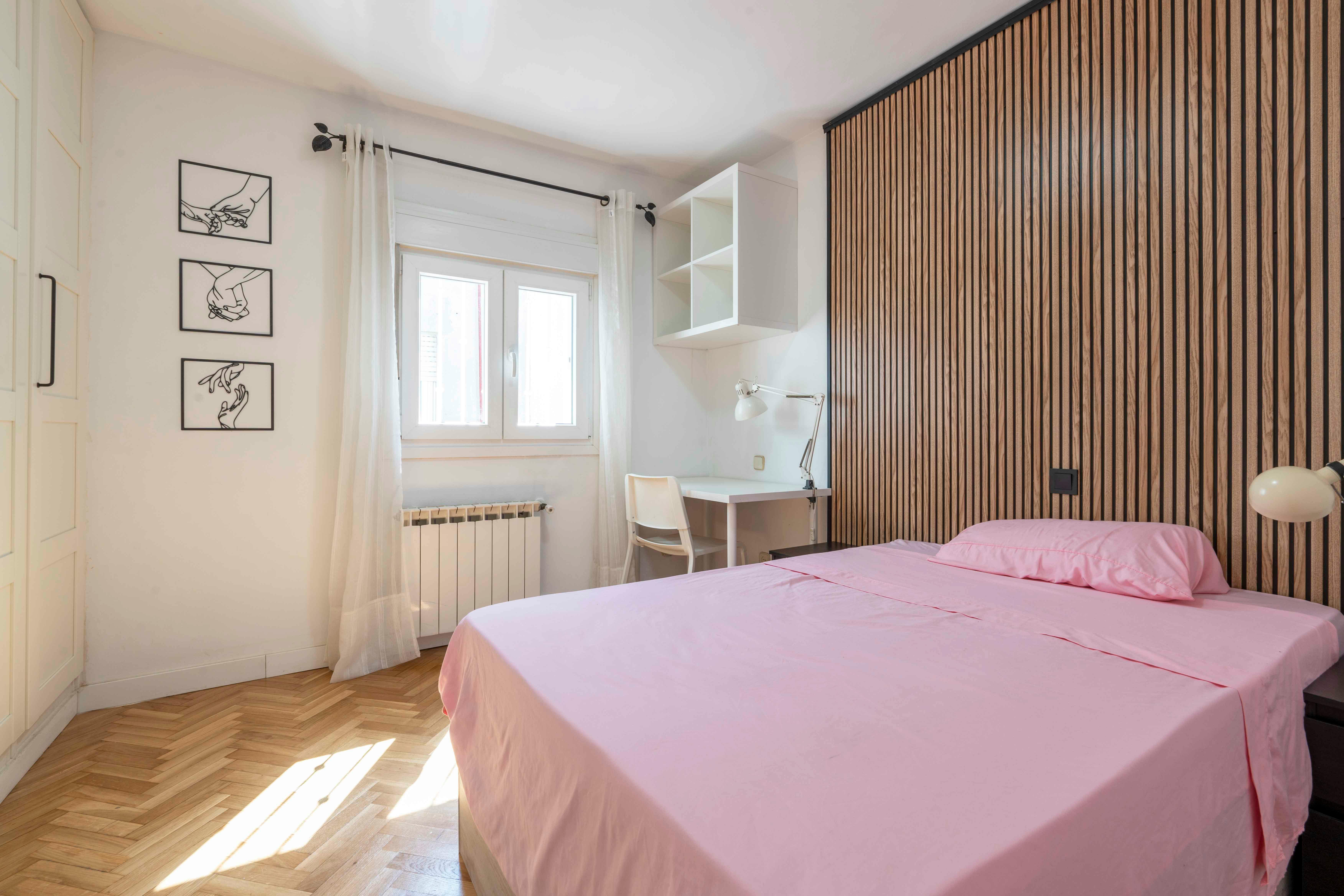 Habitación privada en alquiler por 580 € al mes en Alcobendas, Calle de la Constitución