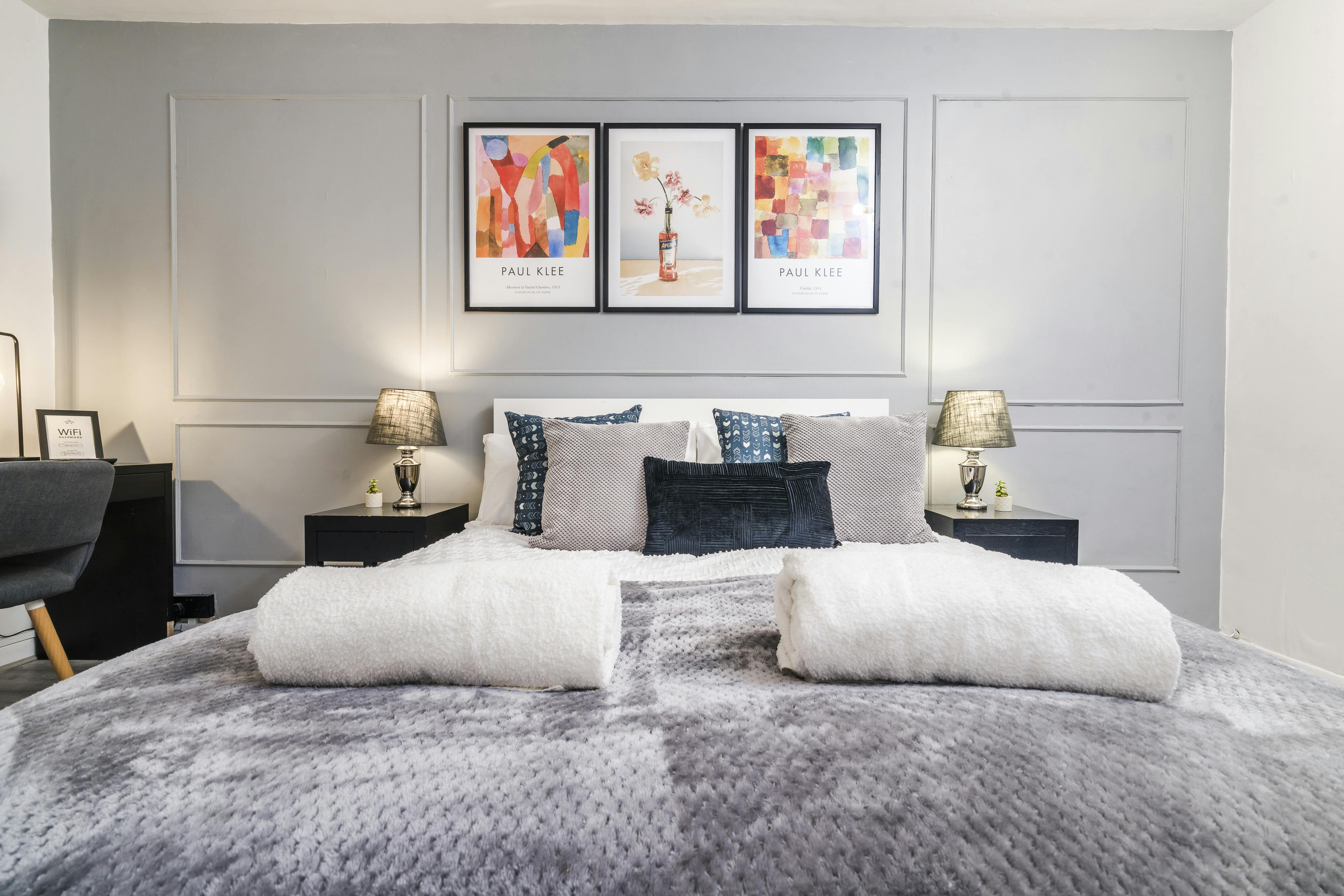 Appartamento in affitto a 2800 £ al mese a London, Abbess Close