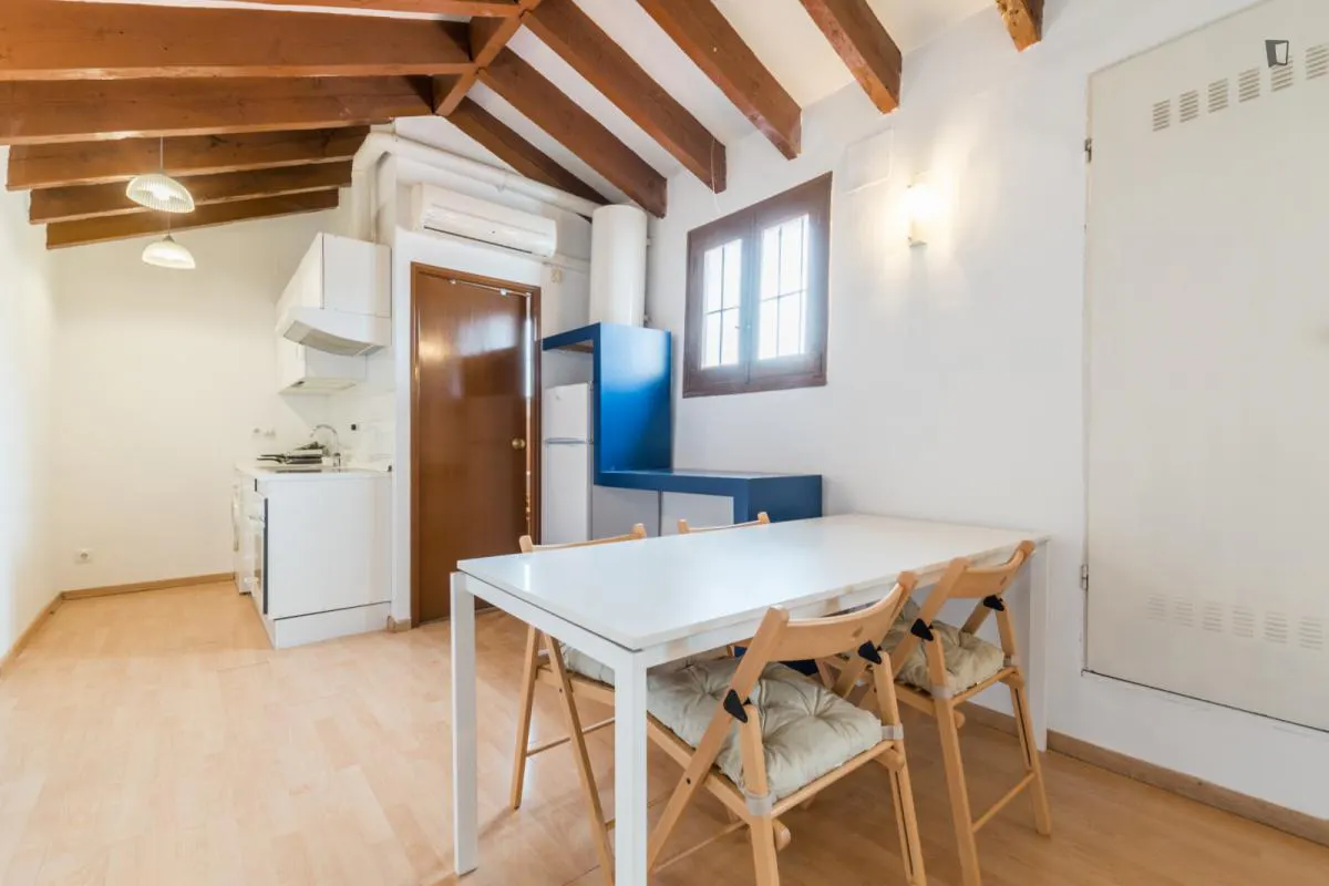 Private room in Calle de las Fuentes, Madrid (1657335) ROOM 3