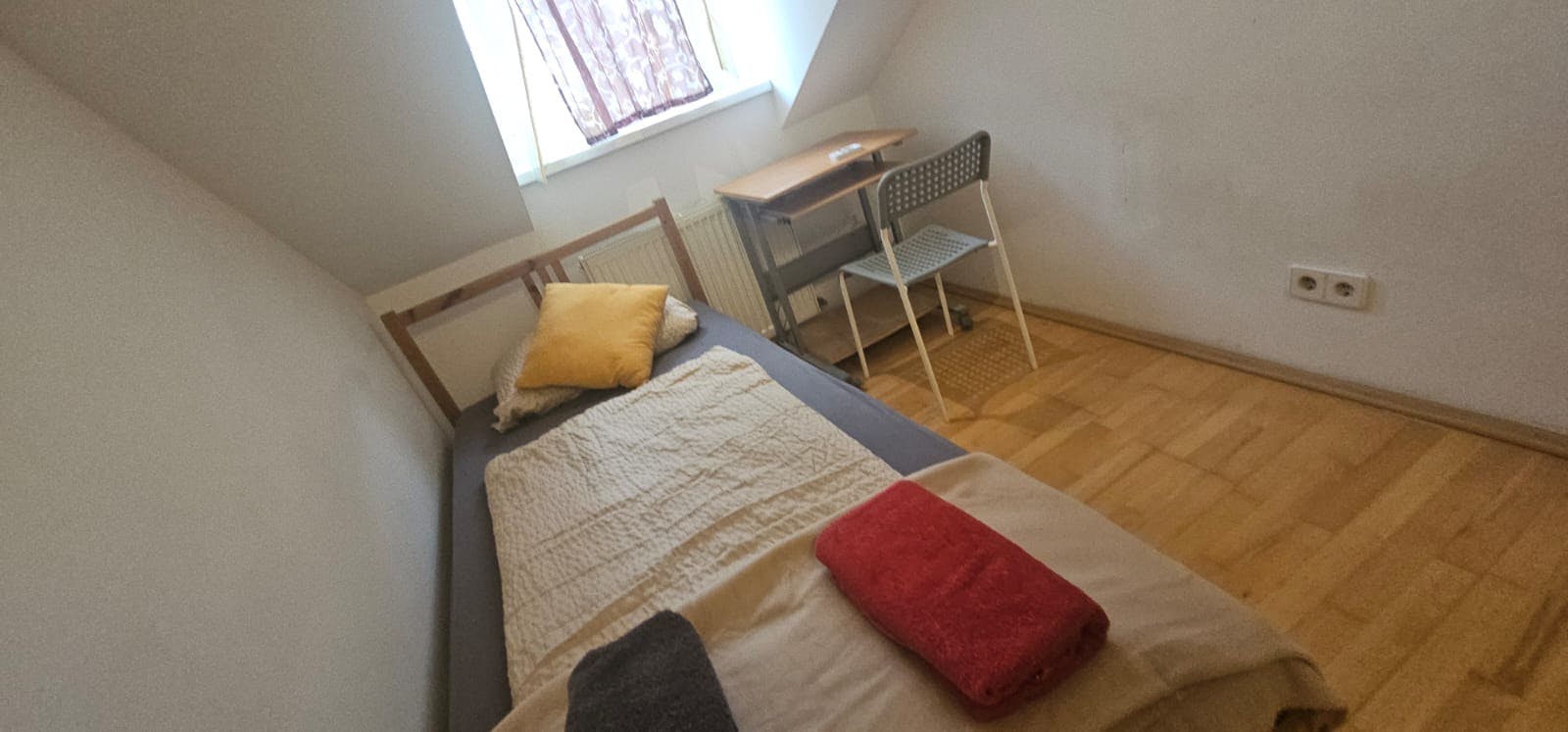 Private room for rent for €400 per month in Vienna, Argentinierstraße
