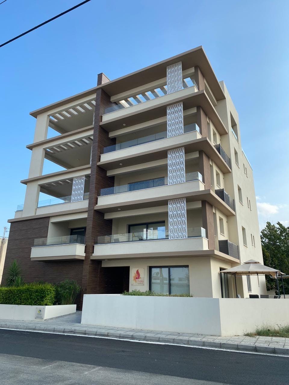 Apartamento en alquiler por 2200 € al mes en Larnaca, Odos Riga Feraiou