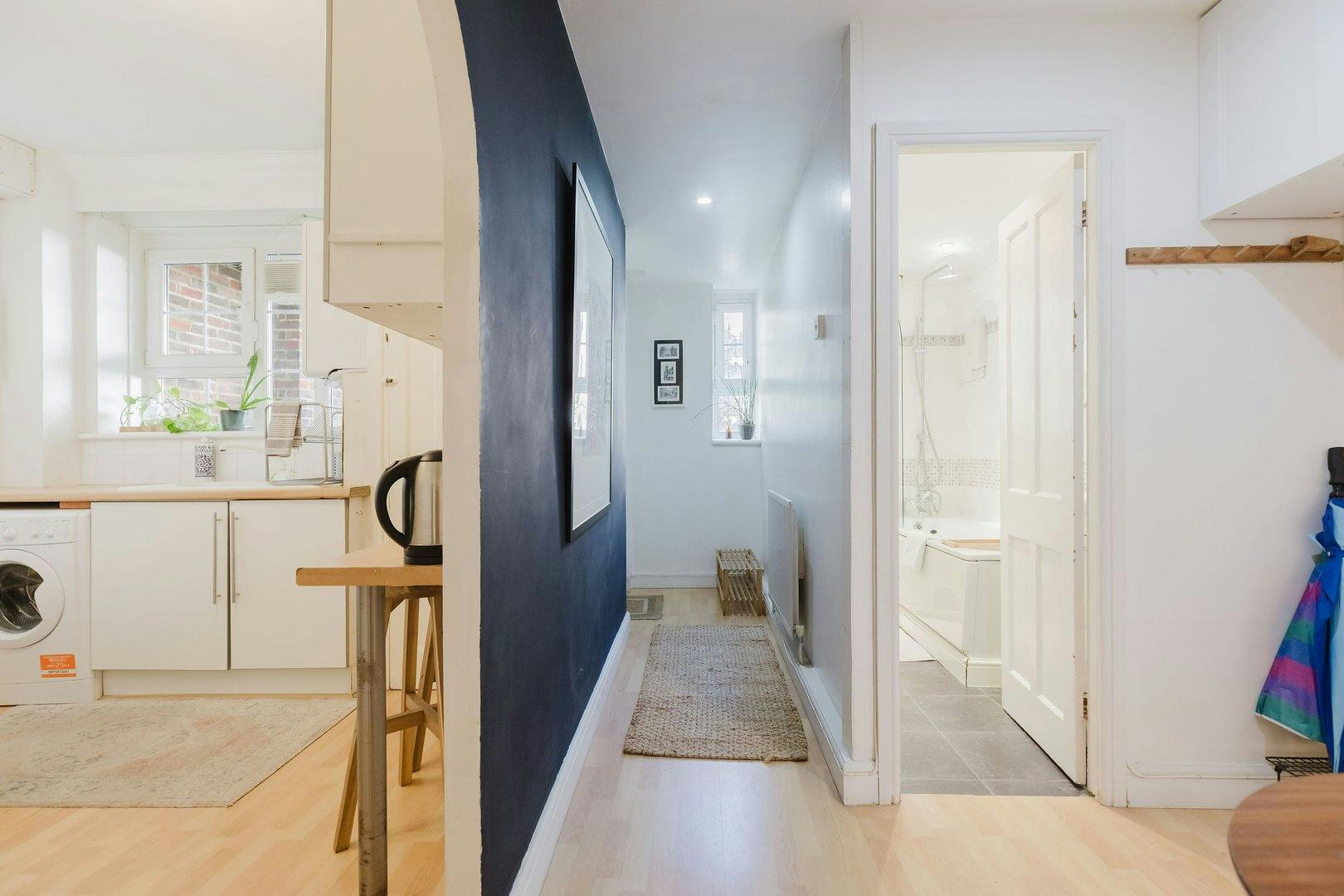 Apartment London, 2 beds — photo 11