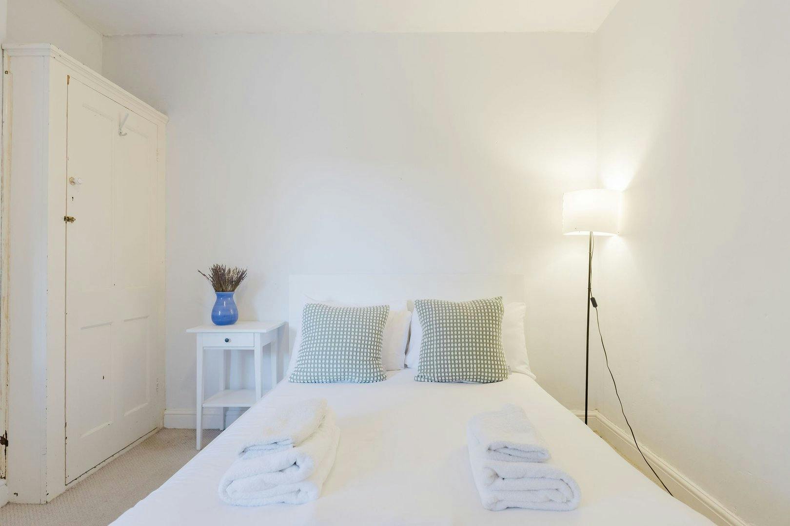 Apartment London, 2 beds — photo 15