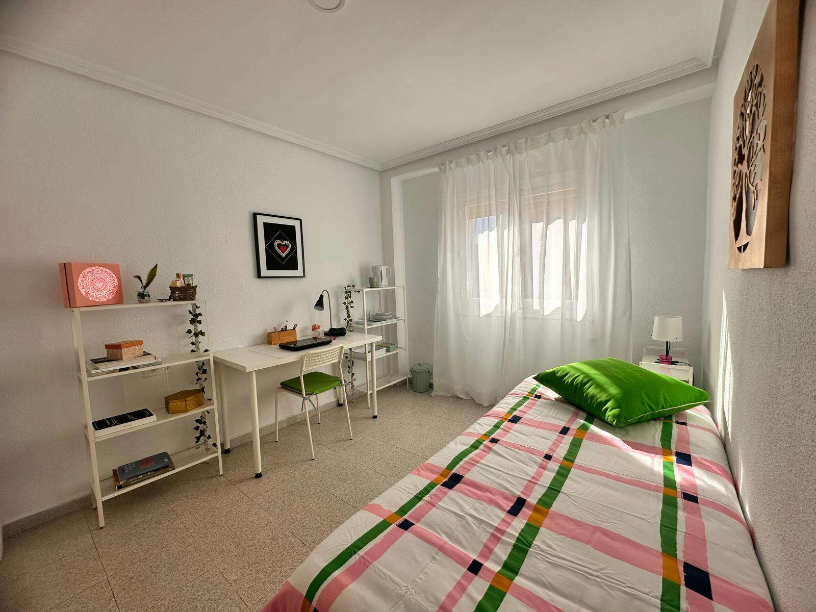Habitación privada en alquiler por 290 € al mes en Alicante, Carrer Garbinet