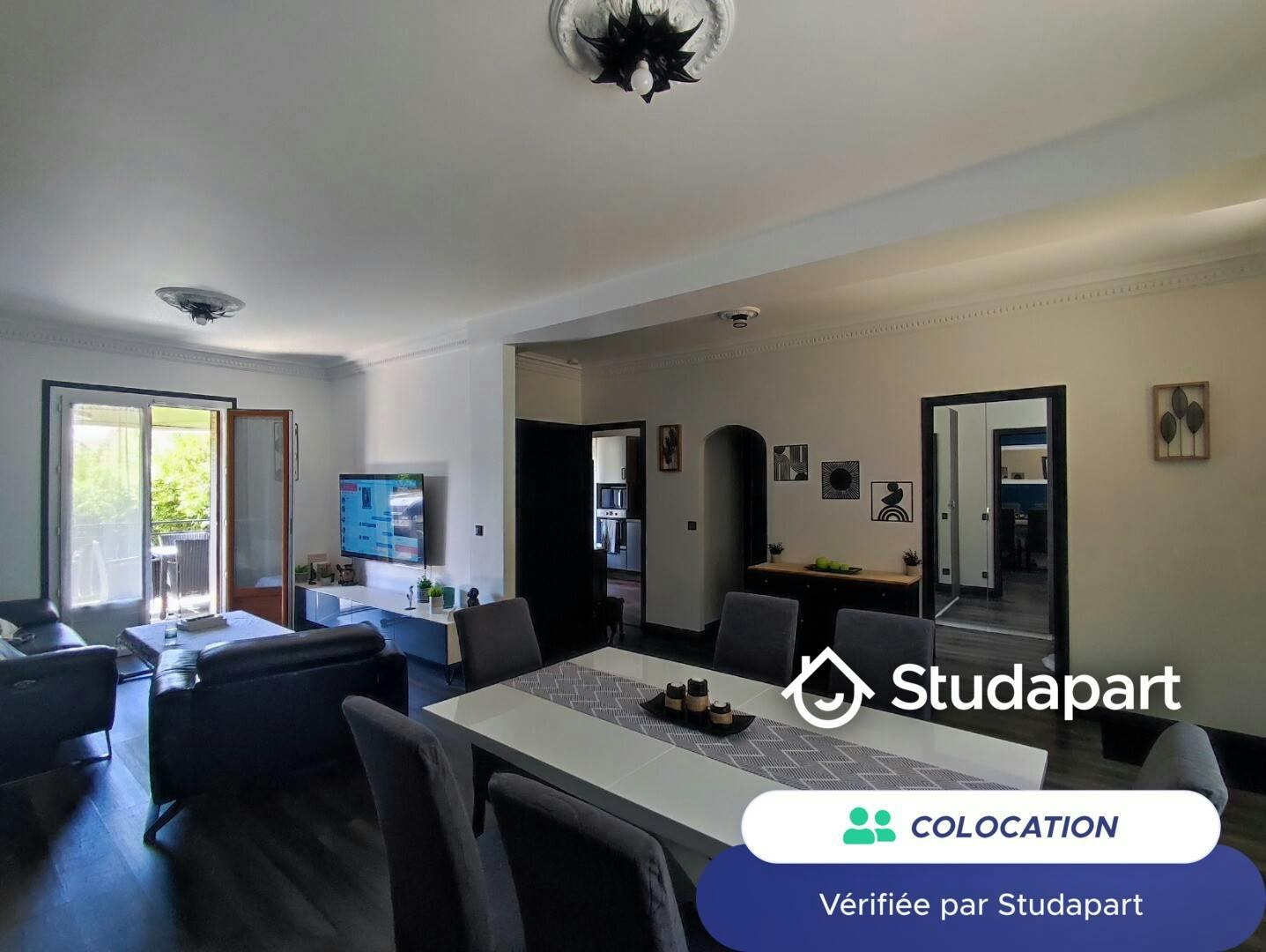 Private room for rent for €600 per month in Aulnay-sous-Bois, Avenue Jean Jaurès