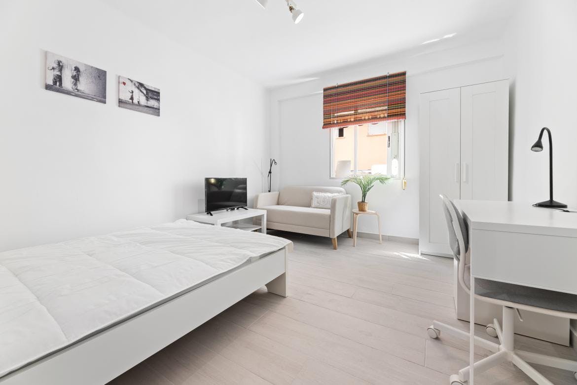 Single room Valencia, 1 bed, 22m² — photo 5