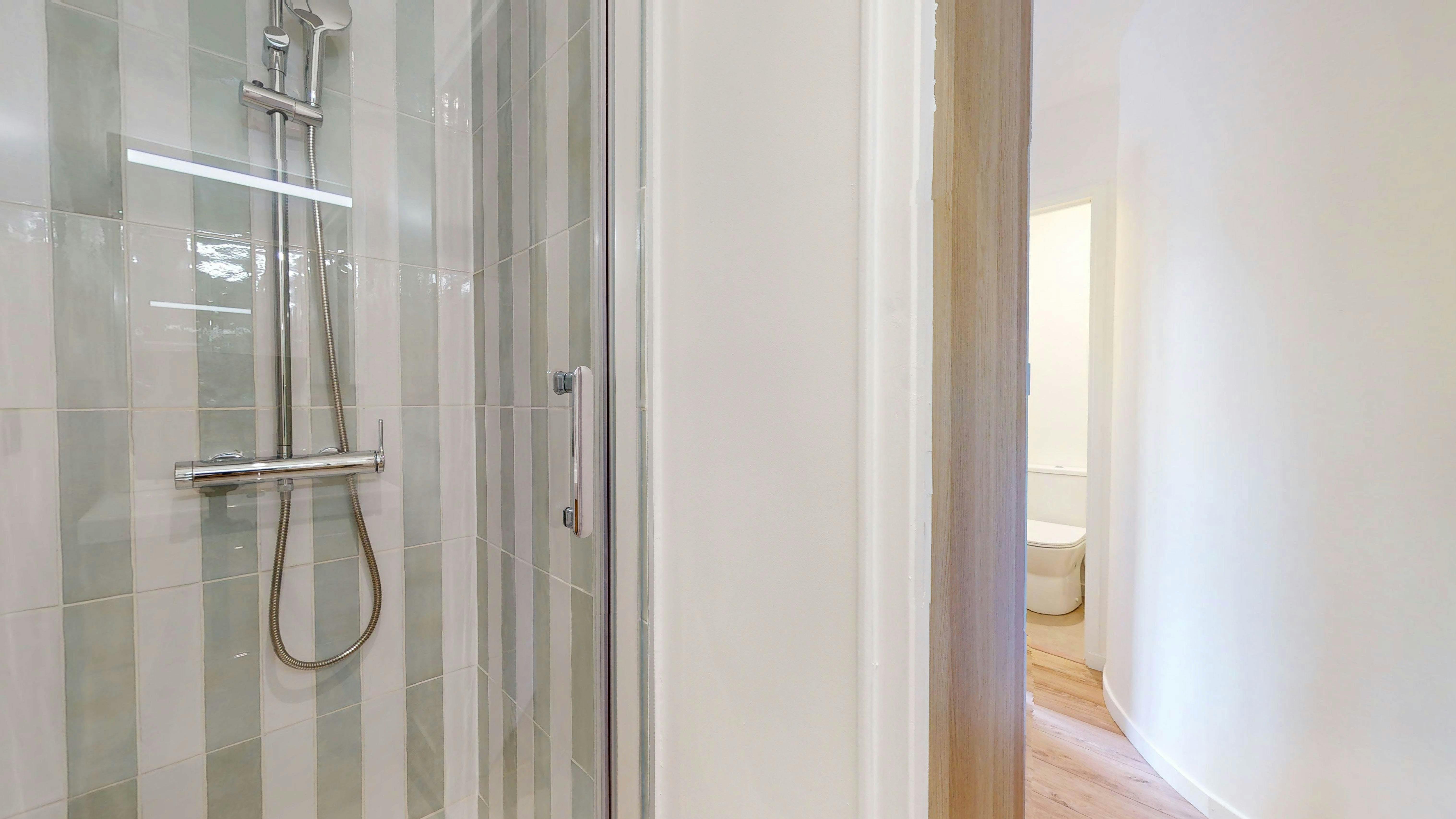 Single room Paris, 1 bed, 12m² — photo 1