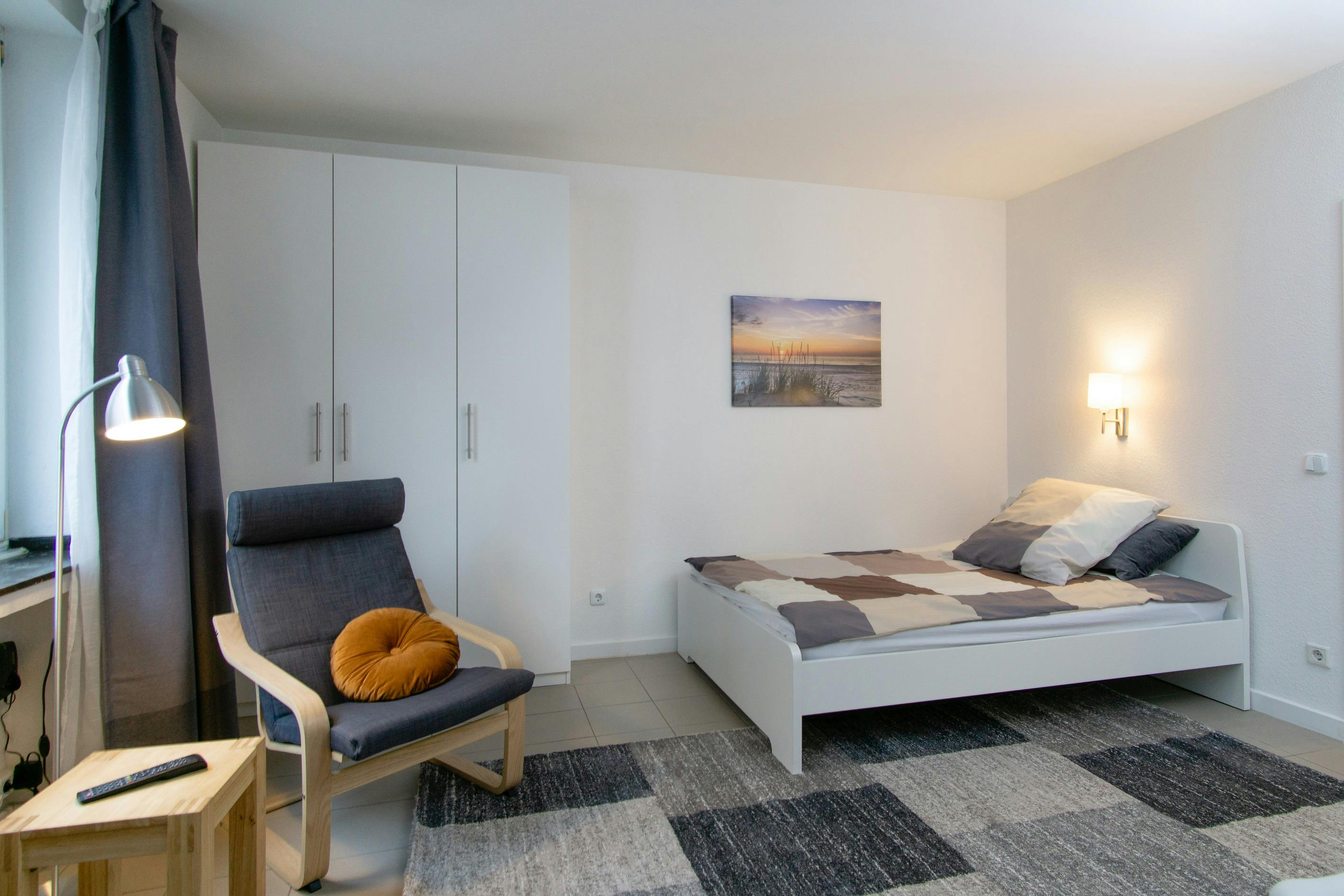 Wohnung zu mieten für 990 € pro Monat in Düsseldorf, Helmholtzstraße