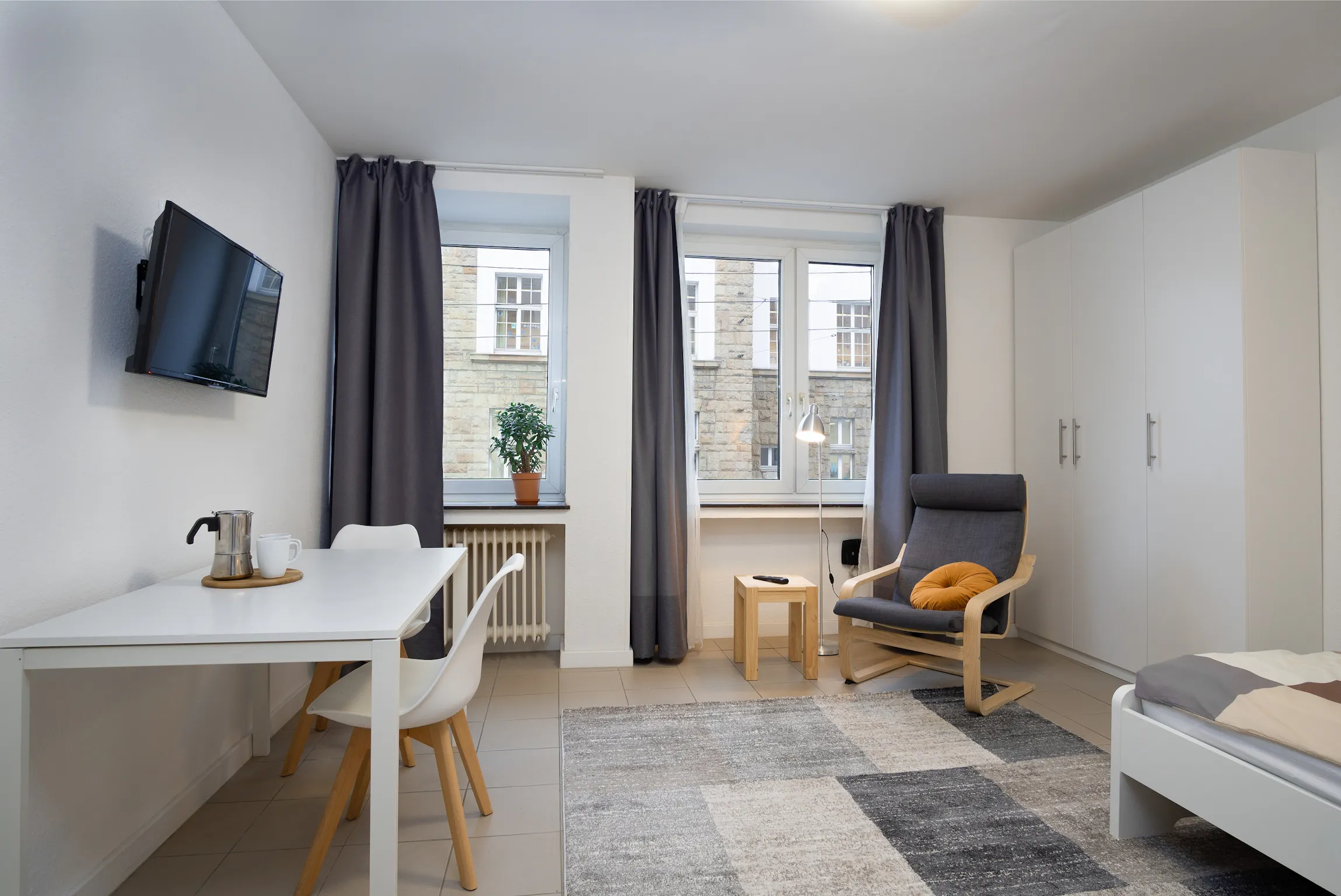 1-Bedroom Apartment in Helmholtzstraße, Düsseldorf (1657758) ROOM 1