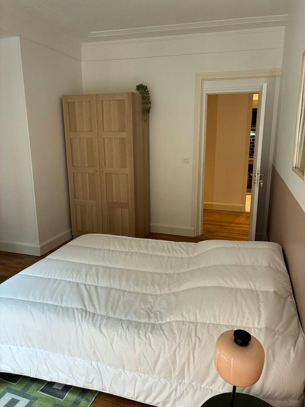 Private room for rent on Avenue Montaigne, Paris - Vue 3