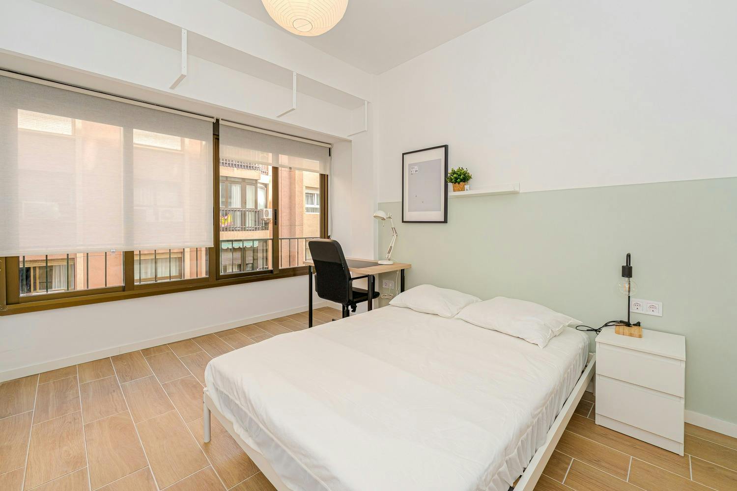 Private room for rent for €325 per month in Alicante, Carrer Italia