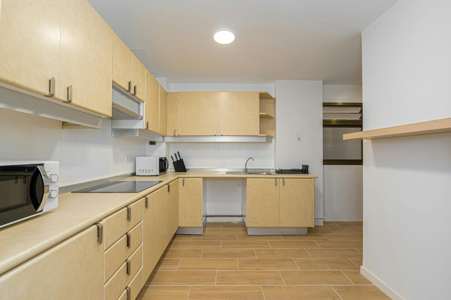 Single room Alicante, 1 bed, 9m² — photo 10