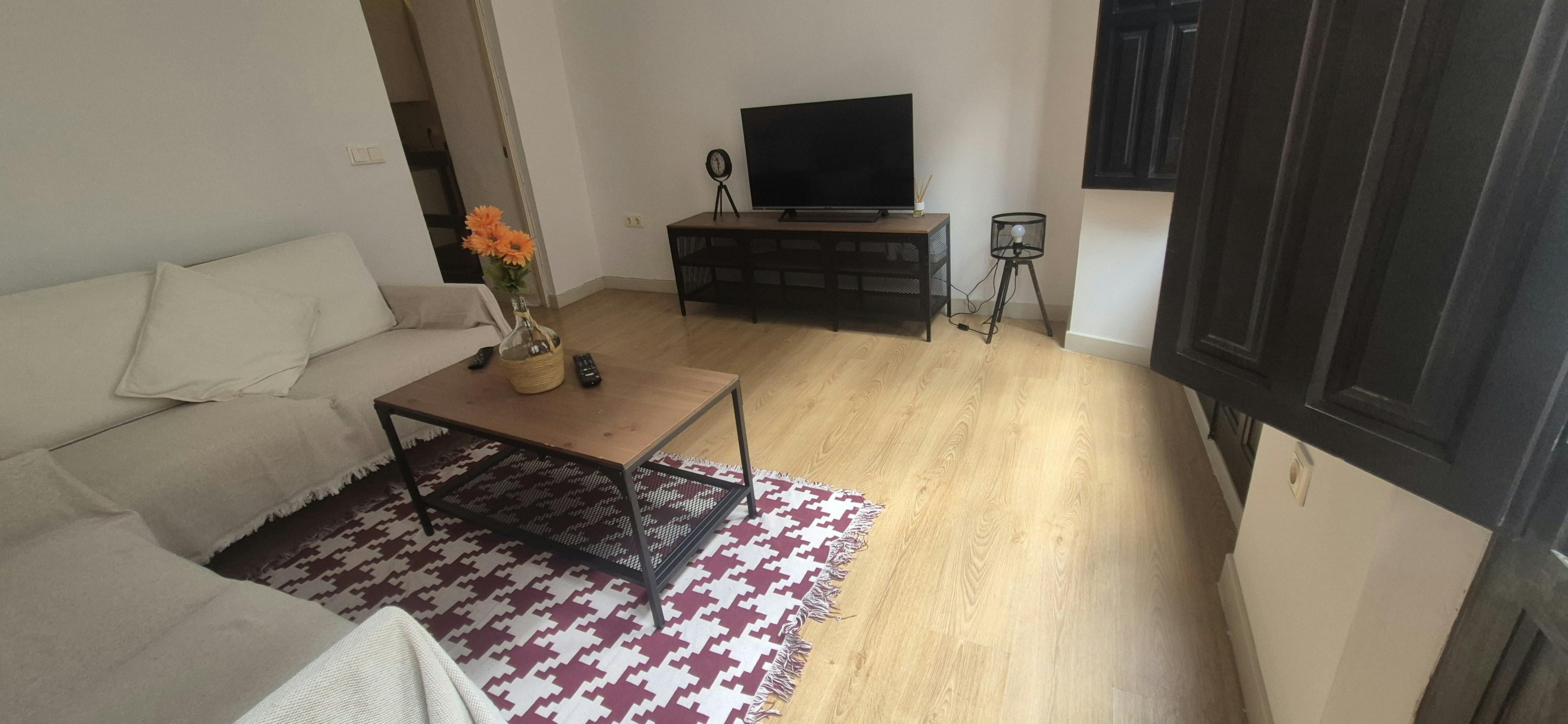Apartament de închiriat pentru 850 EUR pe lună în Granada, Calle San Juan de los Reyes