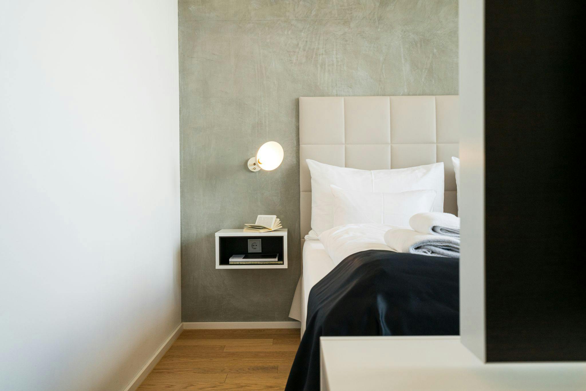 Triester Straße, Vienna preview