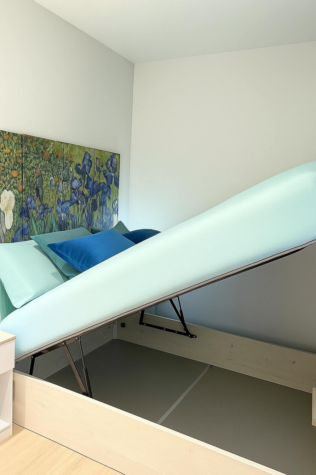 preview gallery tile