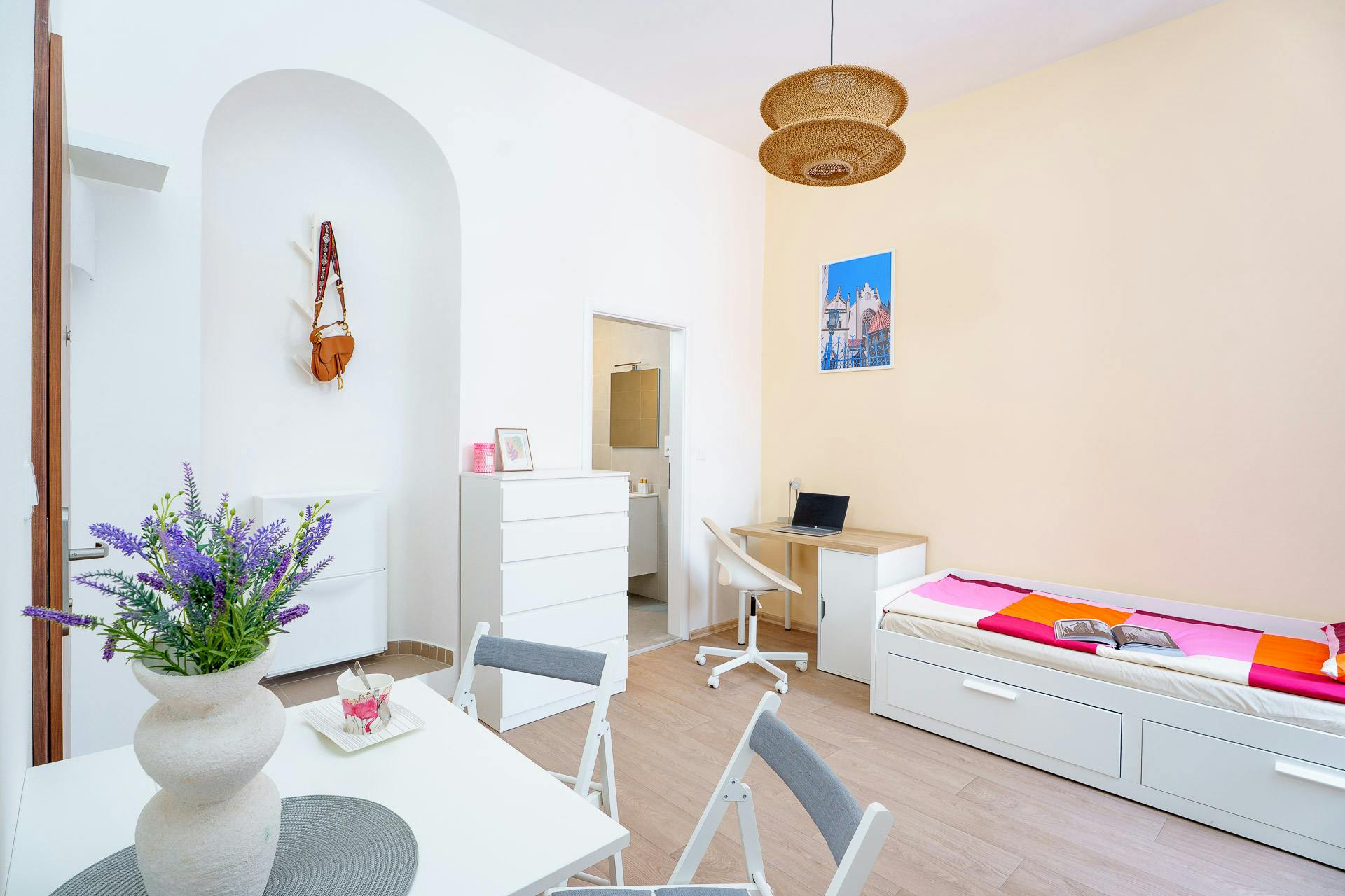 Estudio  en alquiler por 22.900 CZK al mes en Hlavní město Praha, Kolčavka