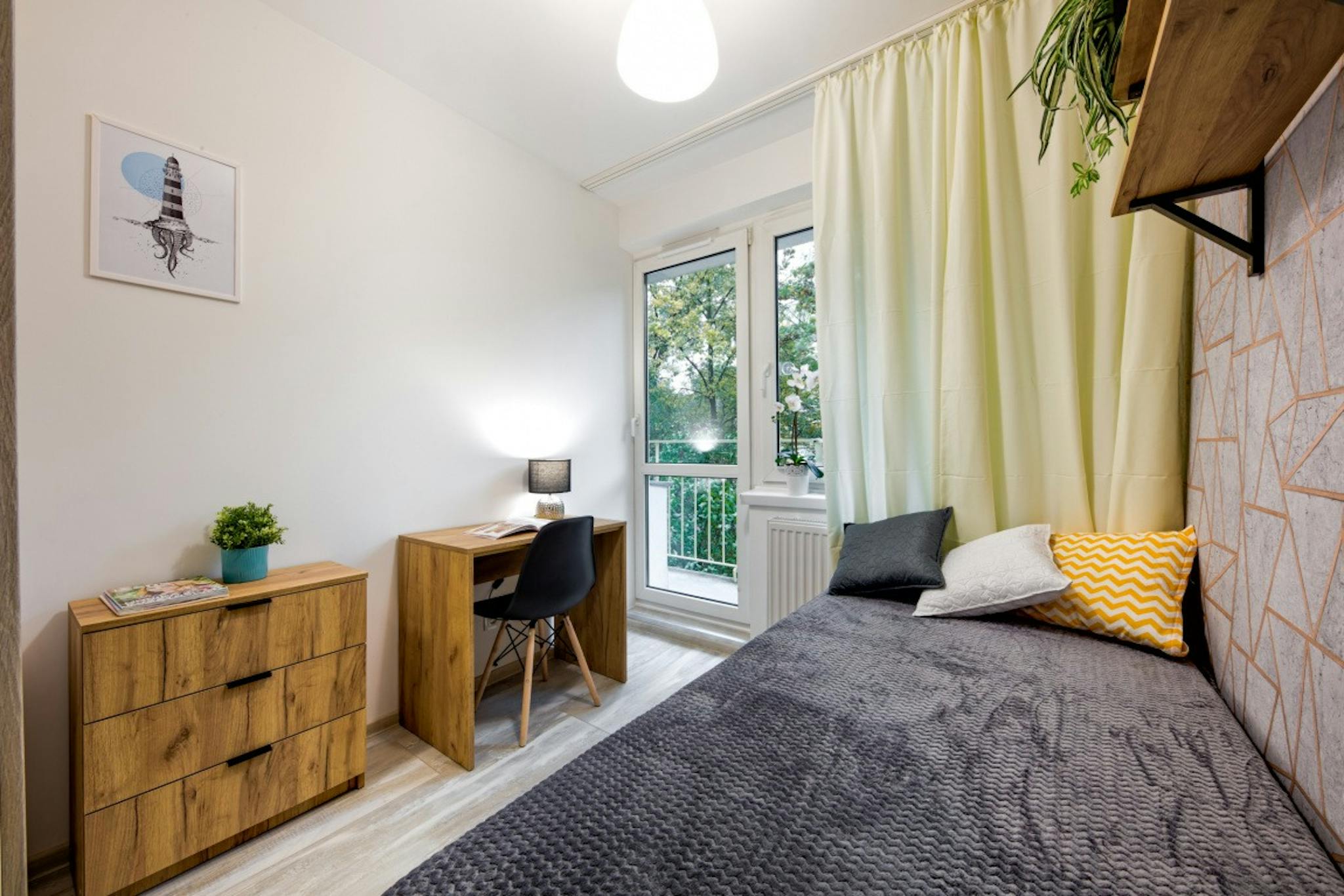 Egejska, Warsaw preview