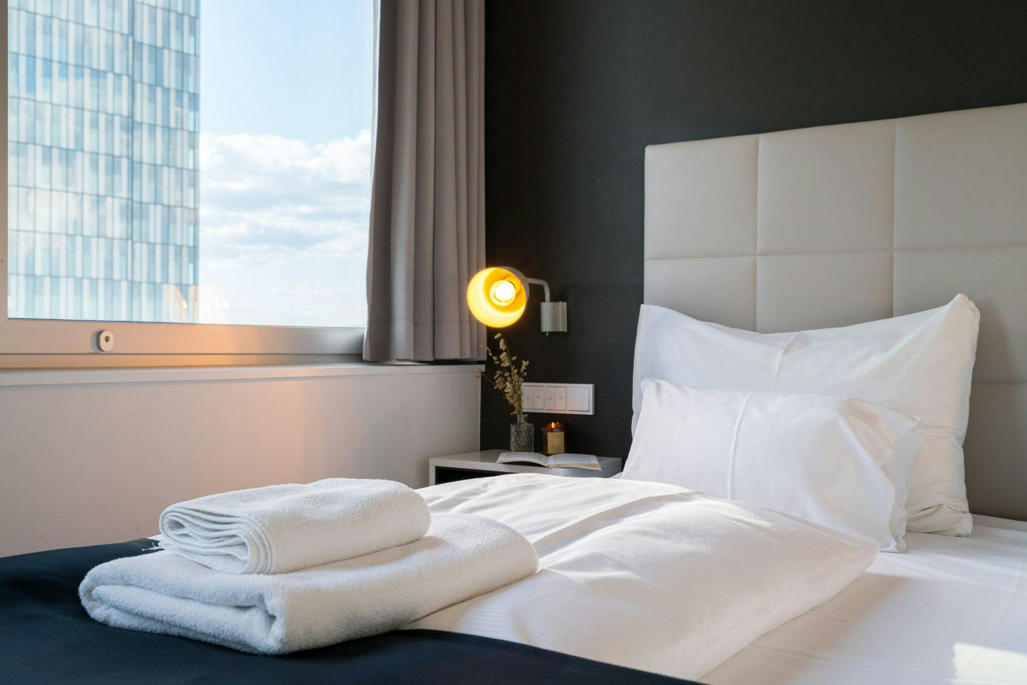 Apartment for rent for €3,500 per month in Vienna, Triester Straße