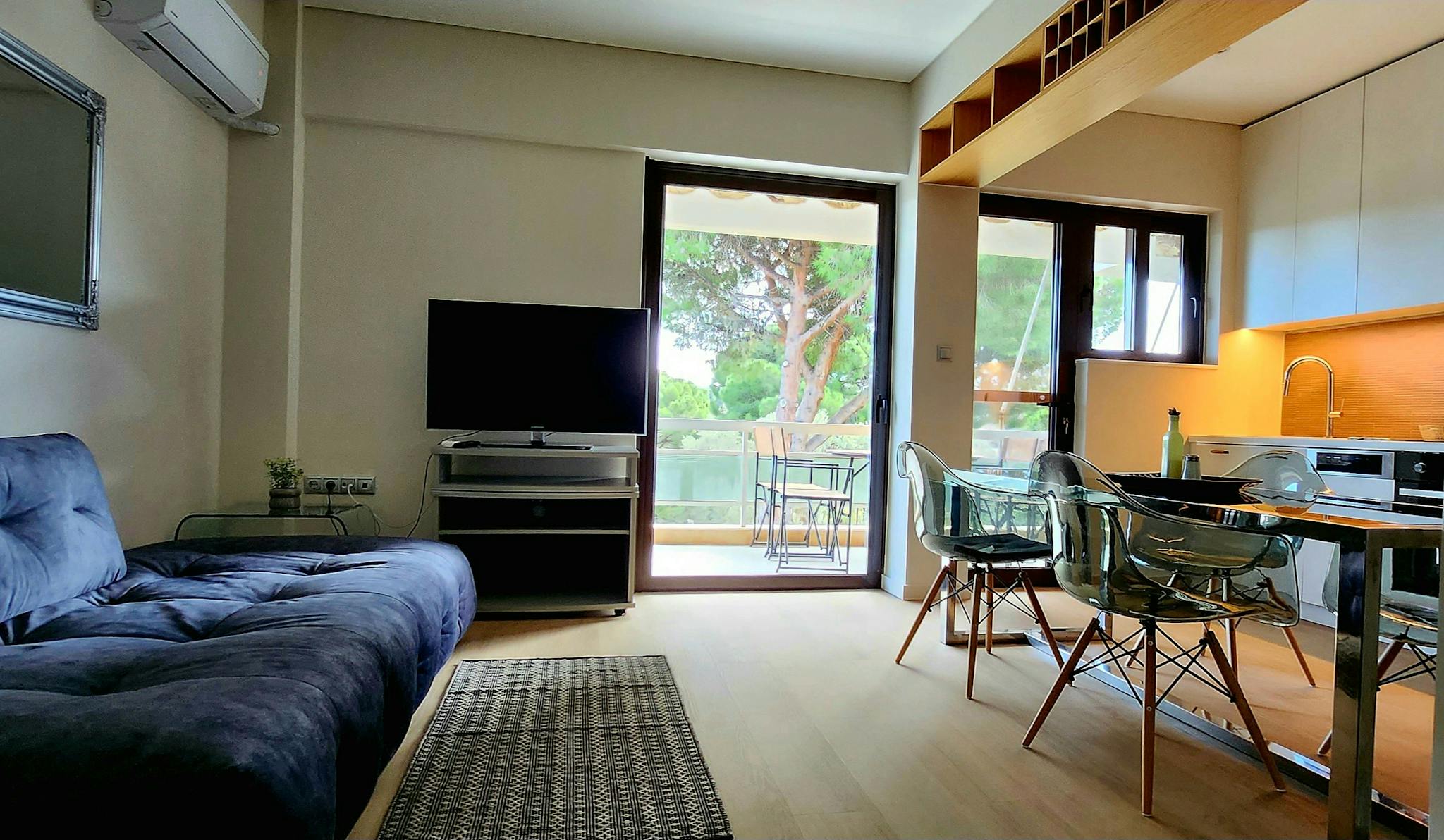 Zoumperi, Néa Mákri preview