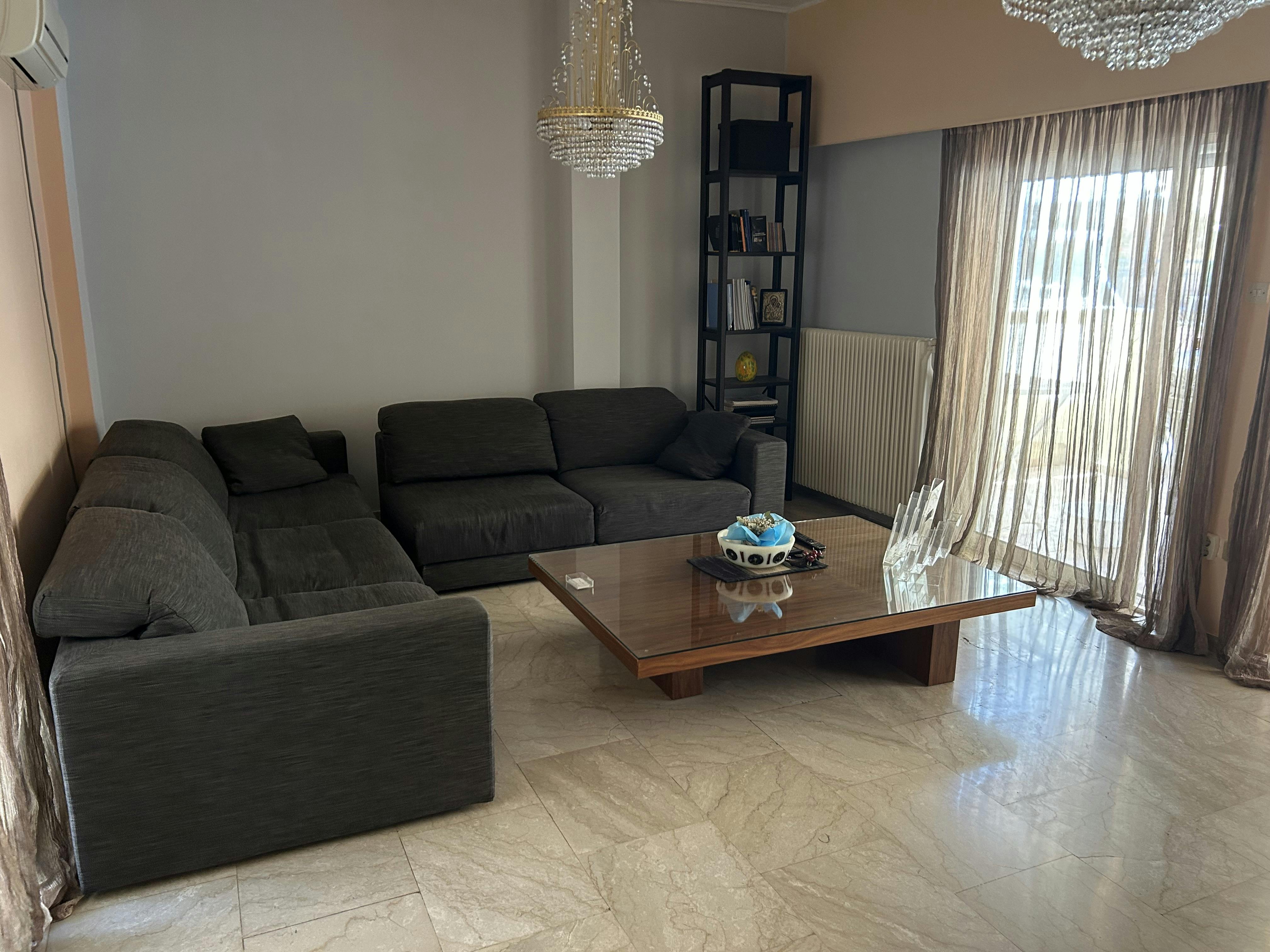 Apartment for rent for €1,400 per month in Athina, Ekateou