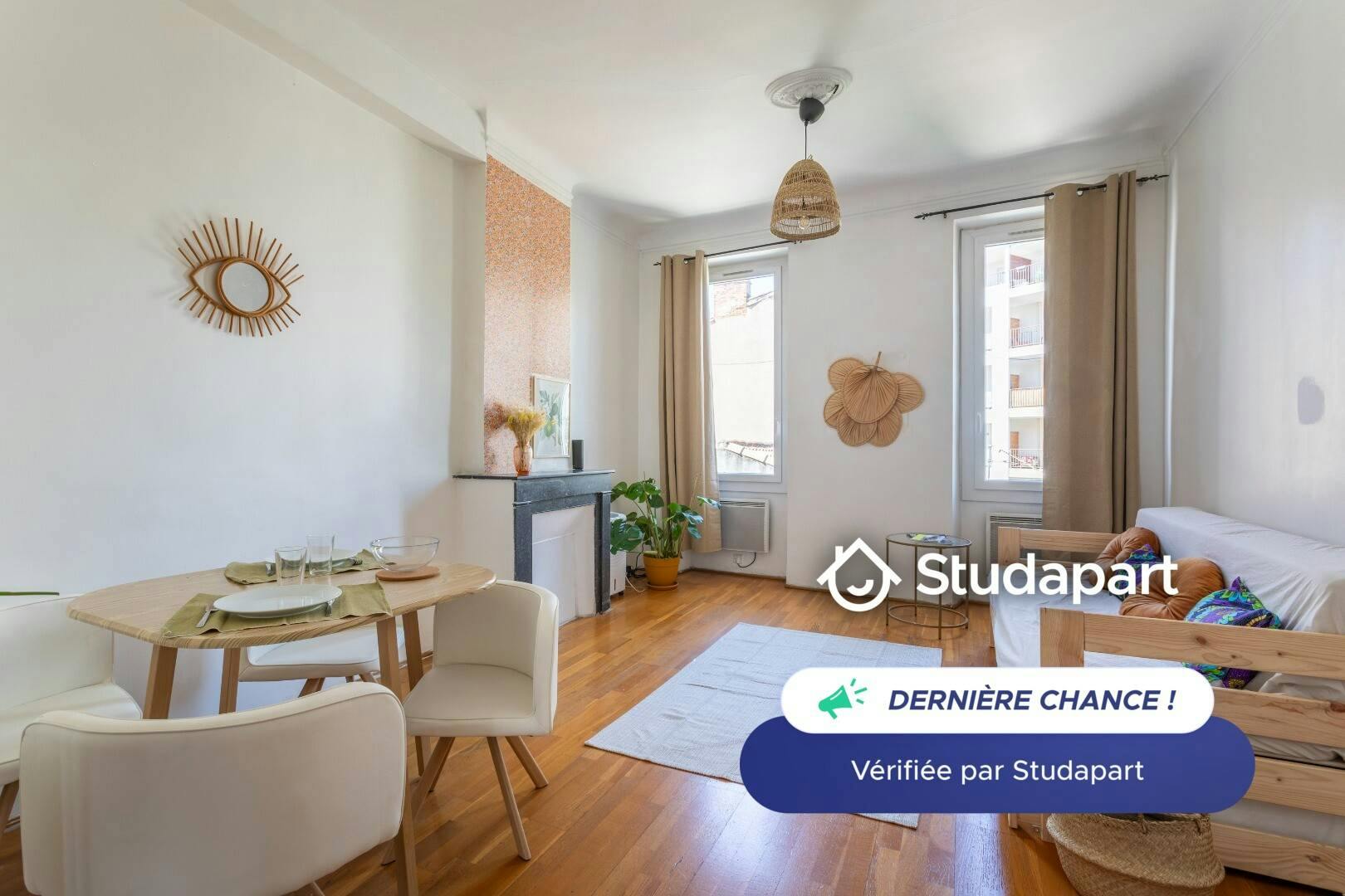 Apartment for rent for €1,100 per month in Marseille, Rue des 3 Frères Carasso