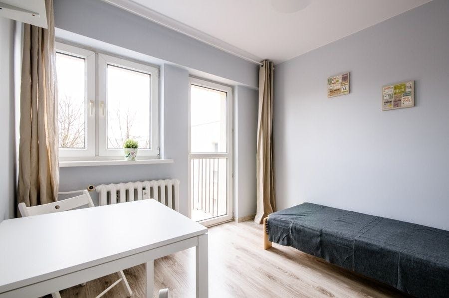 Gorlicka, Warsaw preview