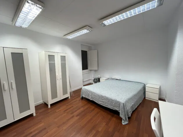 Private room in Passeig de Sant Joan, Barcelona (1658239) room image 1