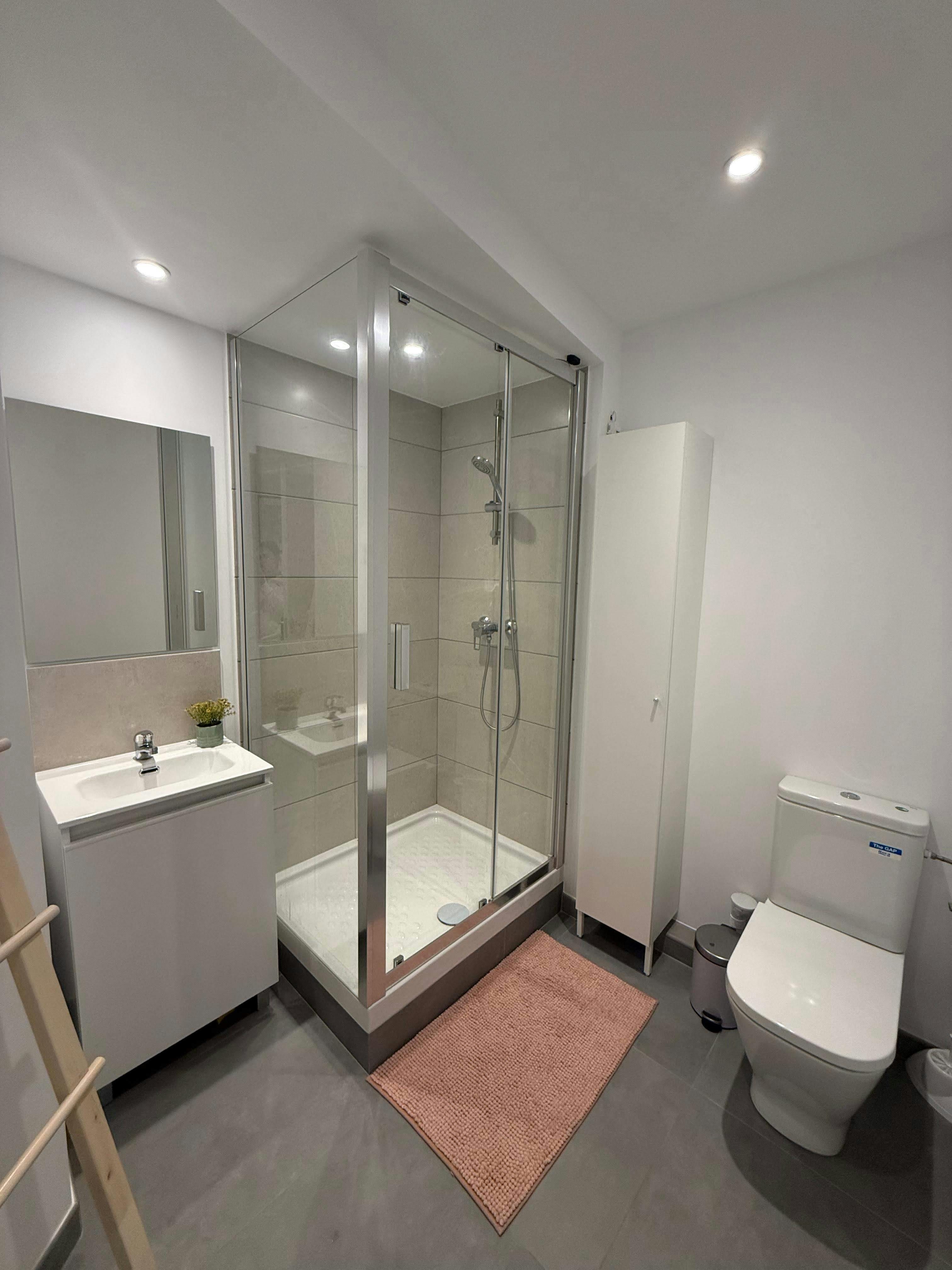 Private room for rent for €490 per month in Alicante, Carrer de Benefactora Remedios Uriarte