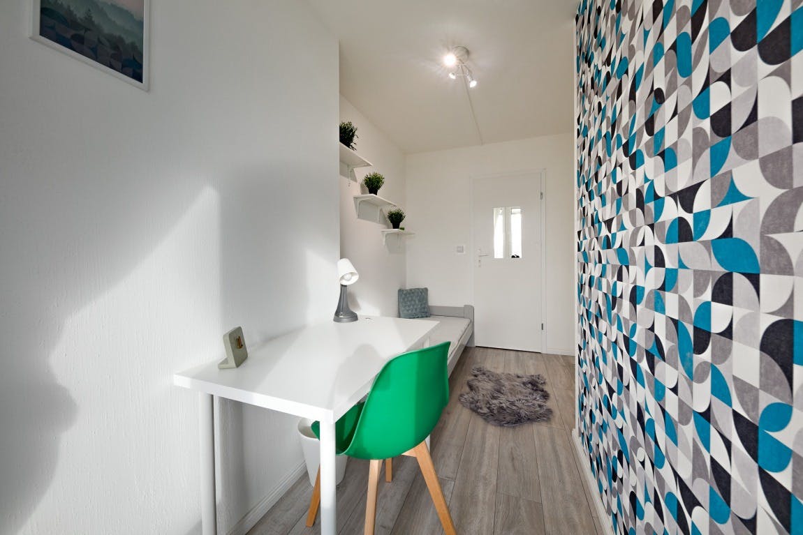 Hawajska, Warsaw preview