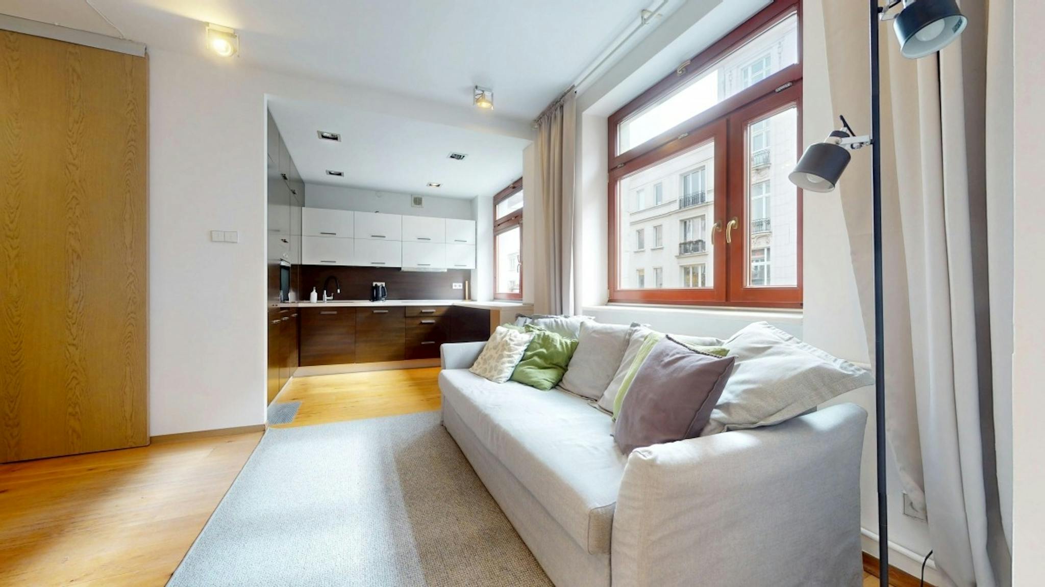 Hoża, Warsaw preview