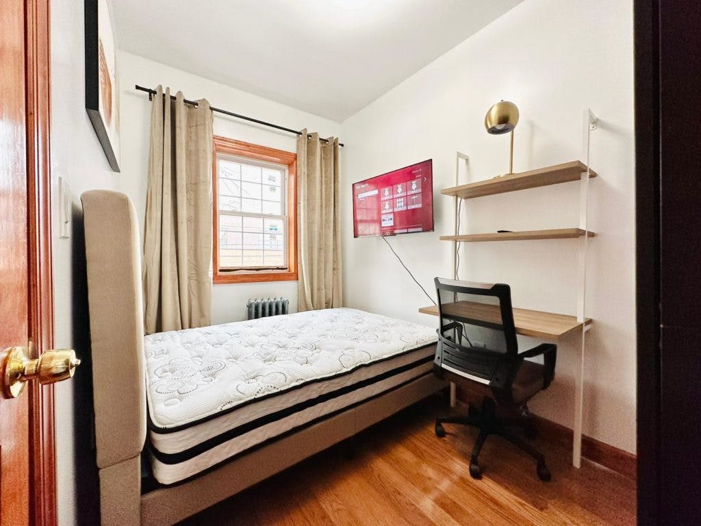 Chambre privée à louer pour $1,030/mois à Queens County, 32nd Street