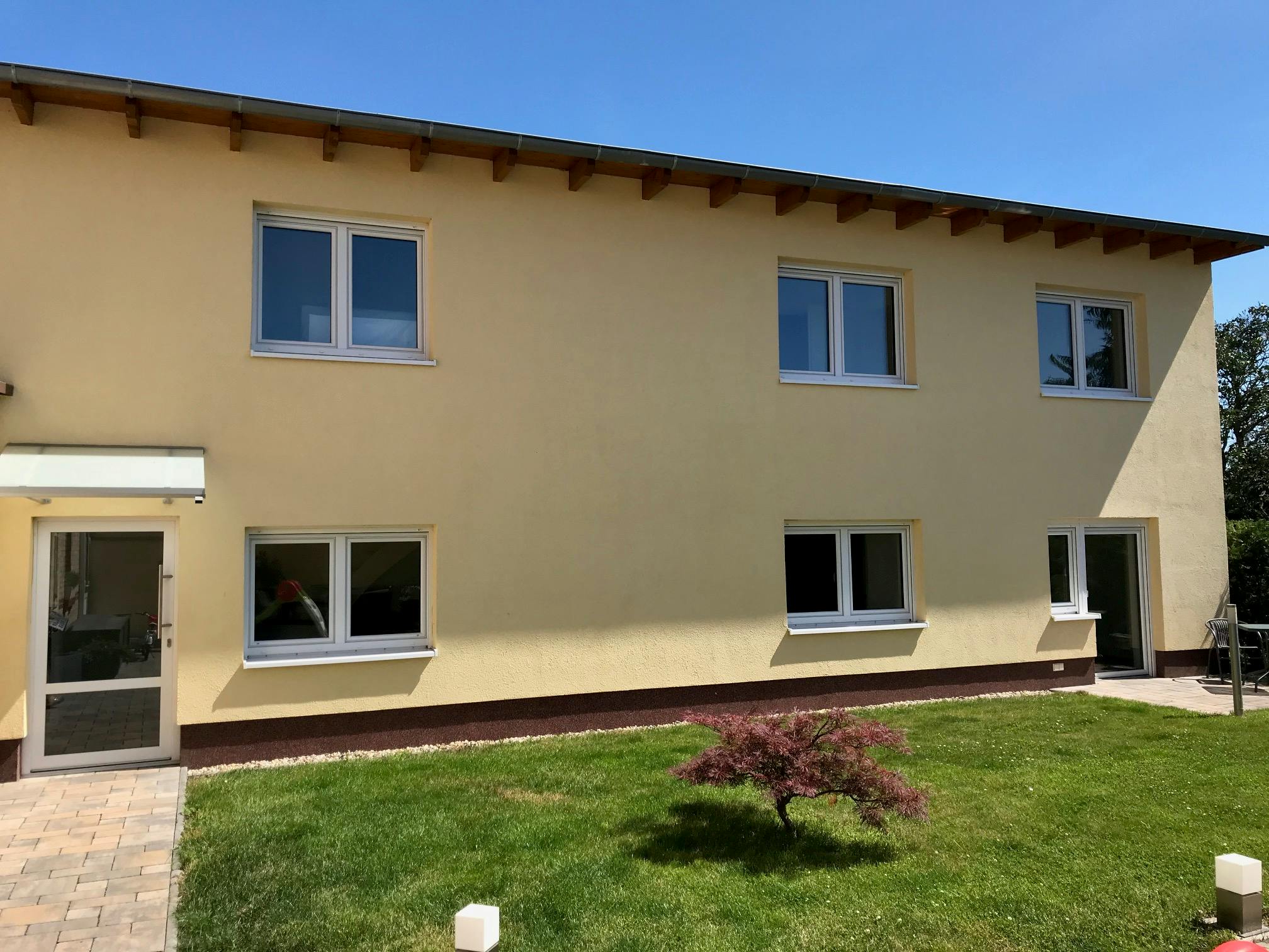 House for rent for €1,400 per month in Halle (Saale), Regensburger Straße