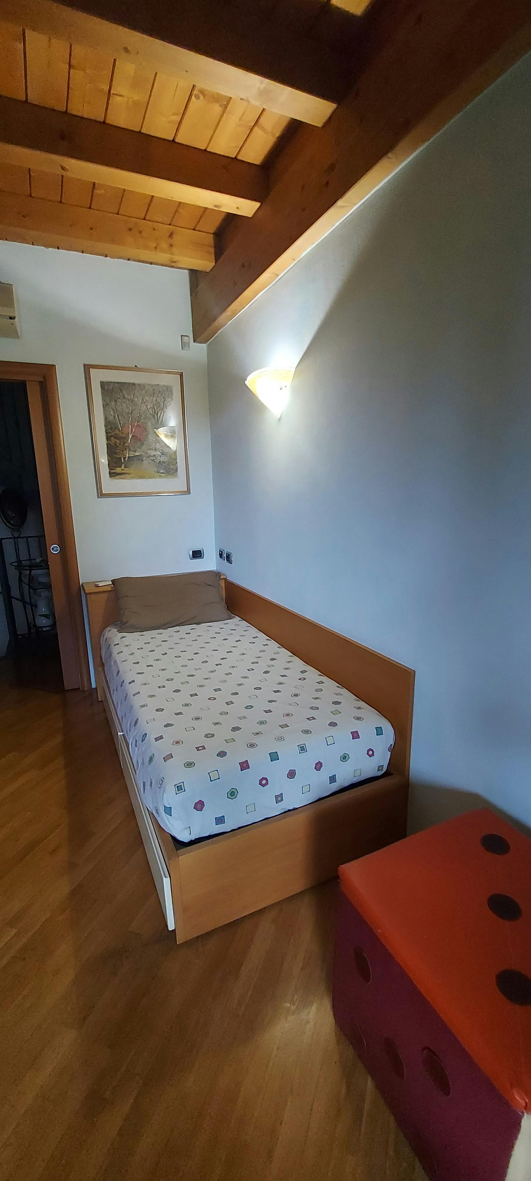 Quarto privado para alugar por € 590 por mês em Carate Brianza, Via Cristoforo Colombo
