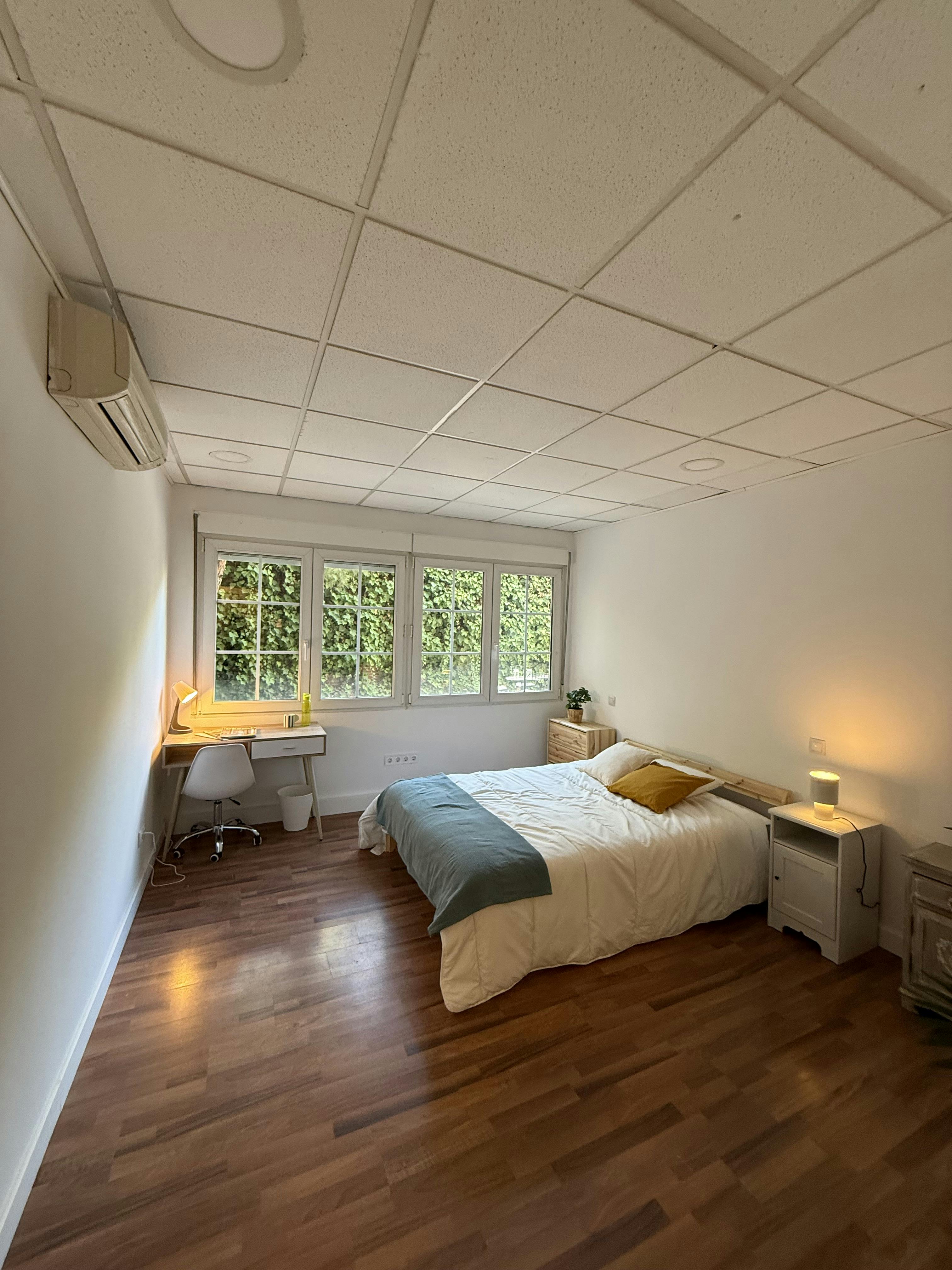 Calle de el Algabeño, Madrid preview