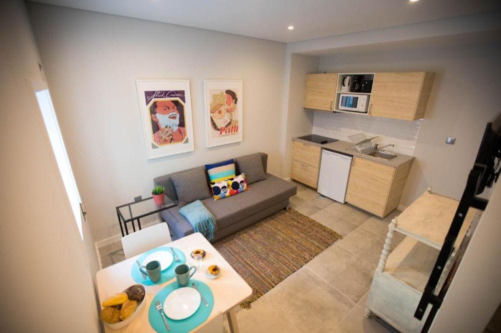 House for rent for €1,150 per month in Porto, Rua Central do Bairro Herculano