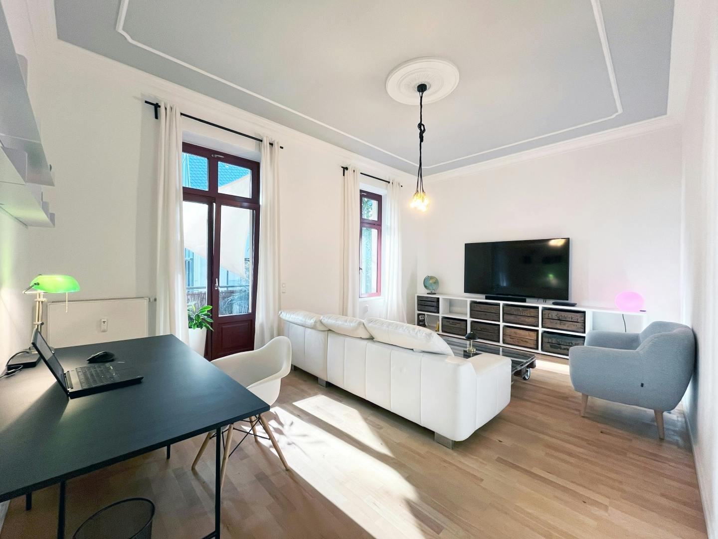 Apartment for rent for €2,190 per month in Frankfurt am Main, Moselstraße