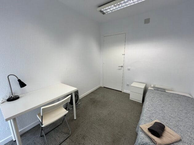 Single room Barcelona, 1 bed, 10m² — photo 7