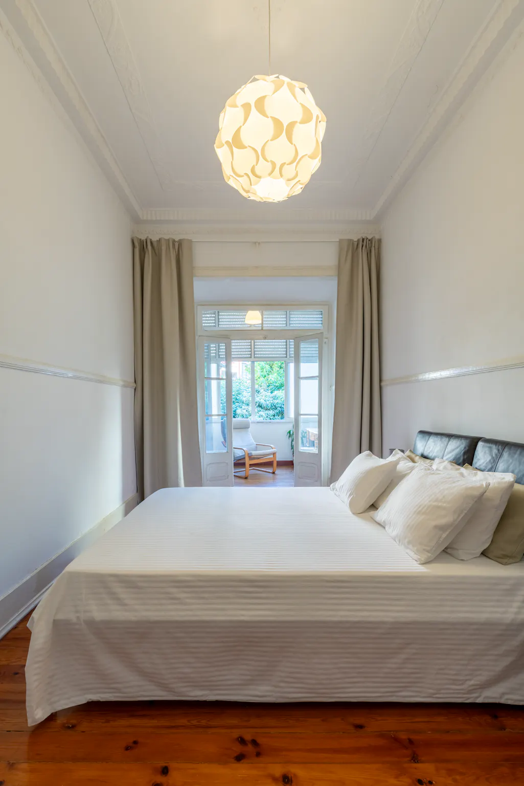 Rua da Guiné, Lisbon preview