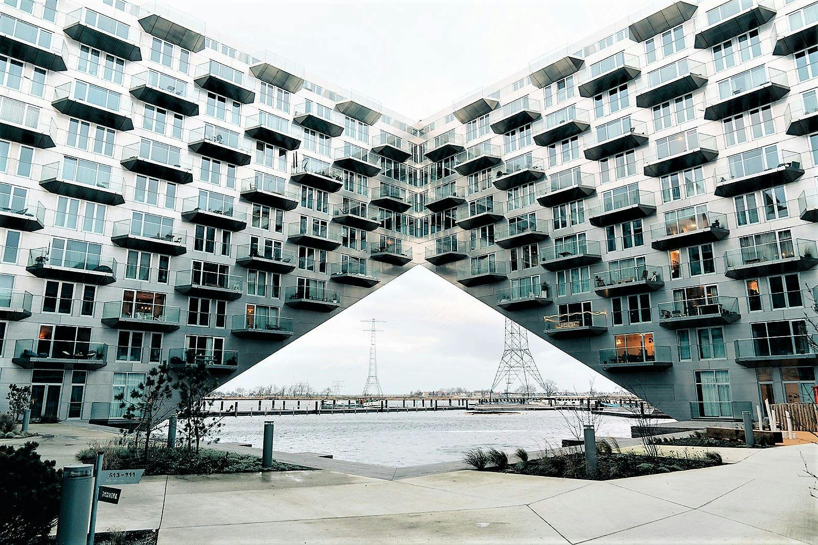 Apartment for rent for €3,900 per month in Amsterdam, Haringbuisdijk