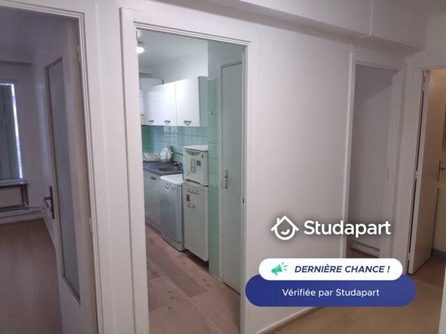 Apartment for rent for €2,100 per month in Paris, Quai de la Loire
