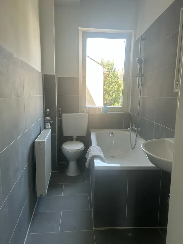 2-Bedroom Apartment in Leonhardstraße, Wuppertal room image 1