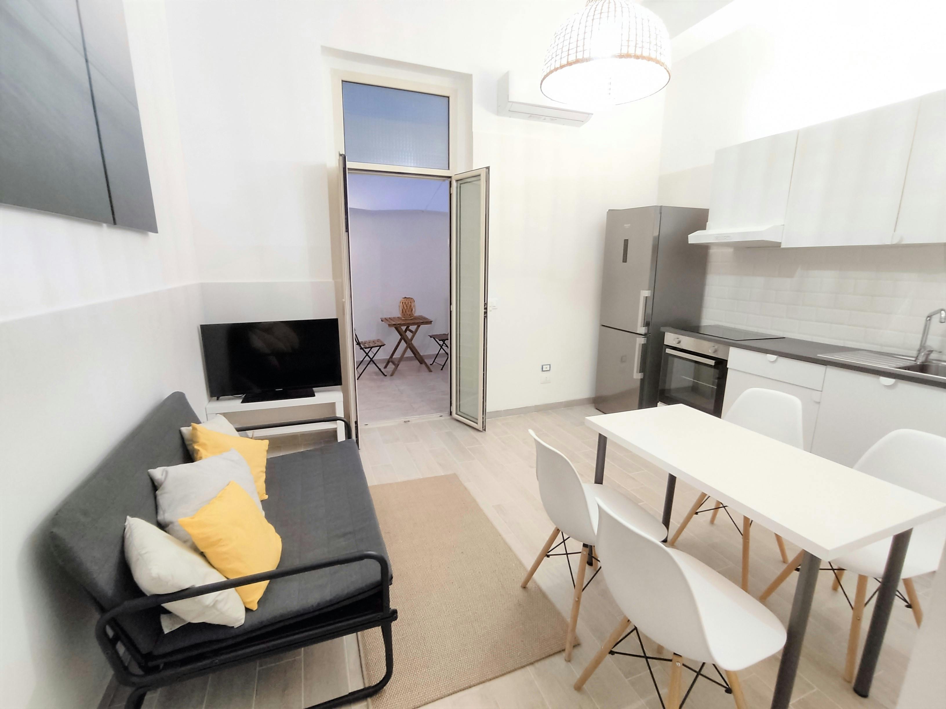 公寓 正在以 €790 的月租出租，其位于 Bari, Via Maria Cristina di Savoia