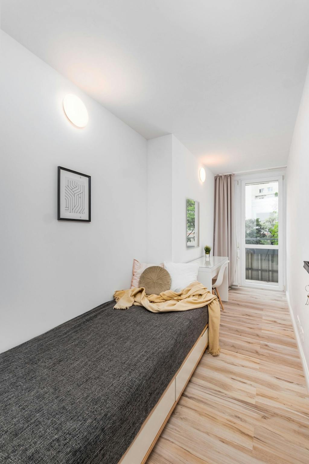 Kobielska, Warsaw preview